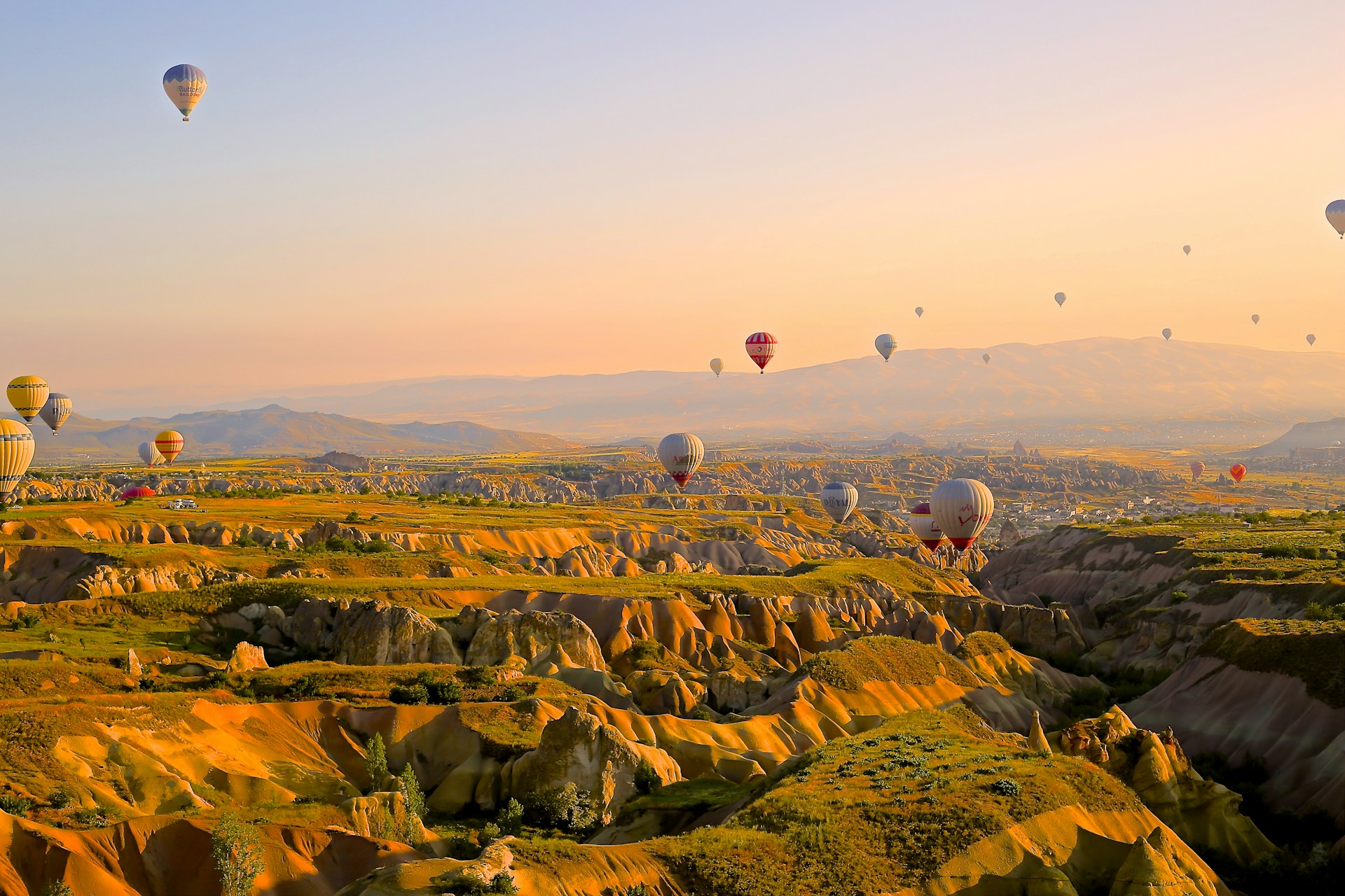 Hot air balloon contest